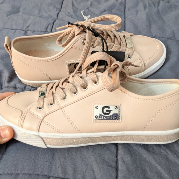 Shoes - Picture 2 of 4